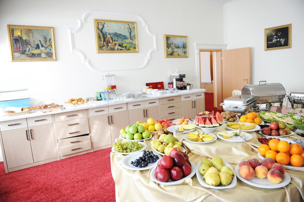 Hotel Victory Prishtine Bagian luar foto
