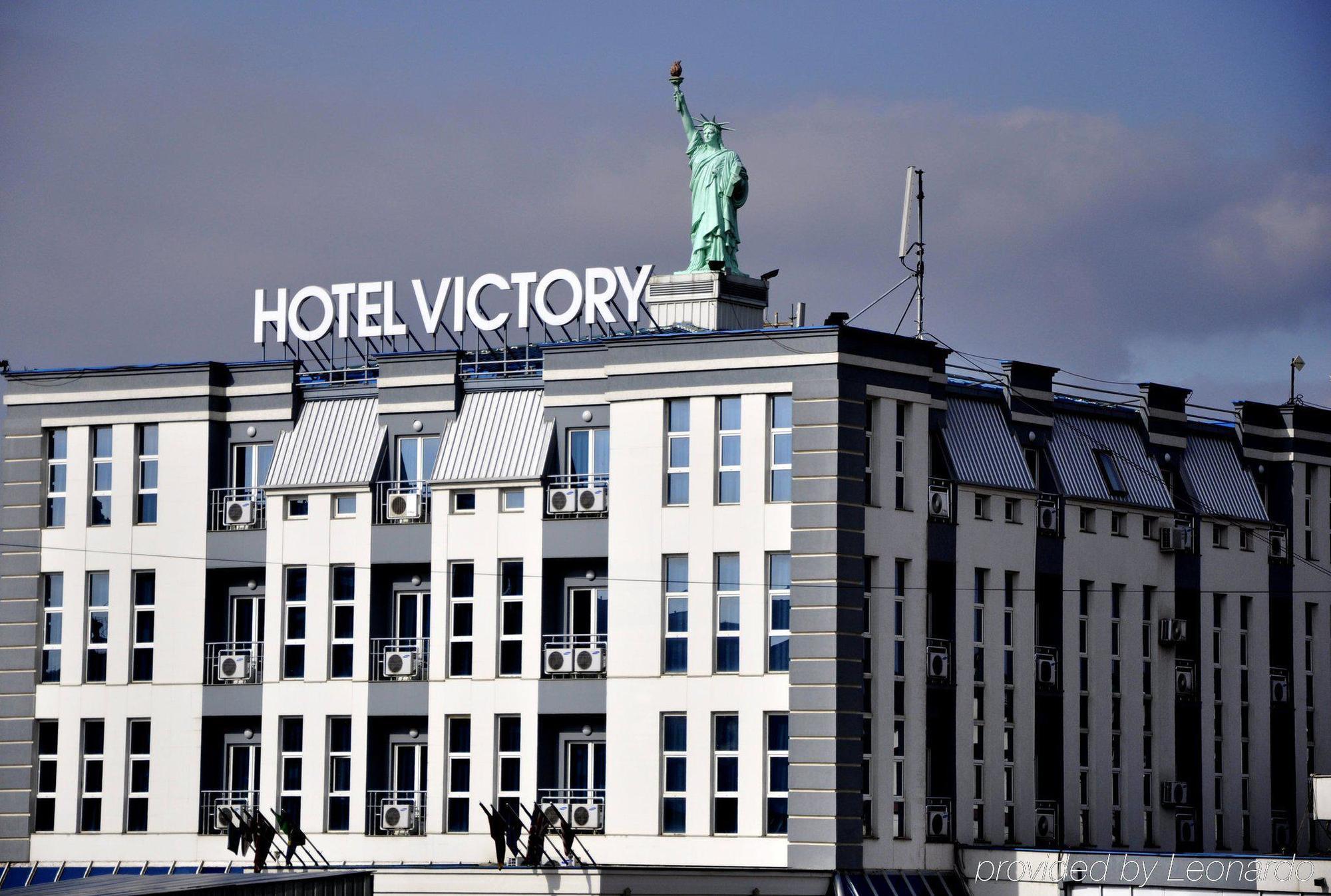 Hotel Victory Prishtine Bagian luar foto